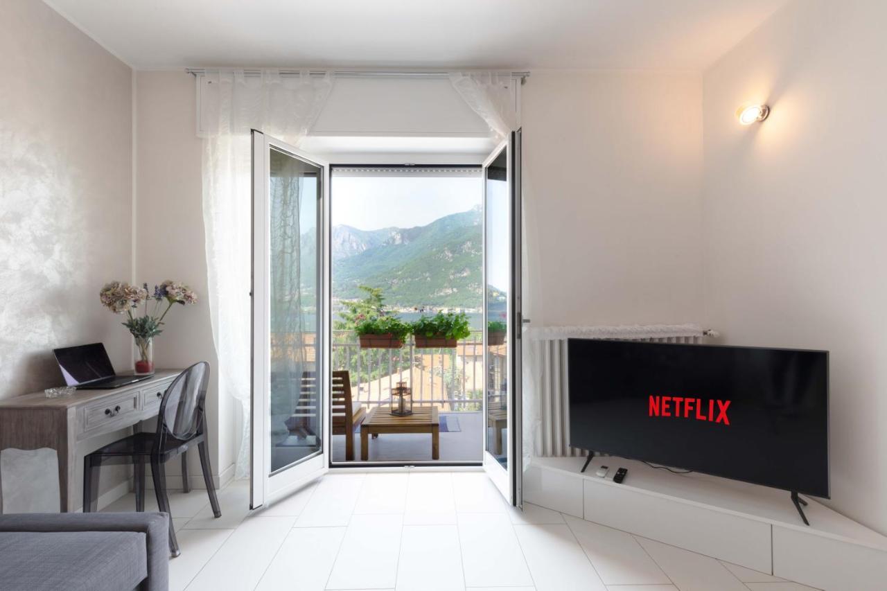 Ferienwohnung Terrazza Sul Lago - Open Space E Netflix Lecco Exterior foto